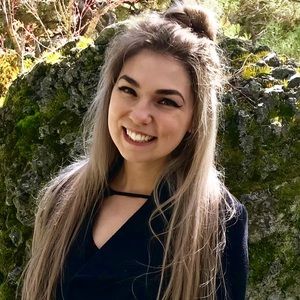 Meet your Posher, Alina